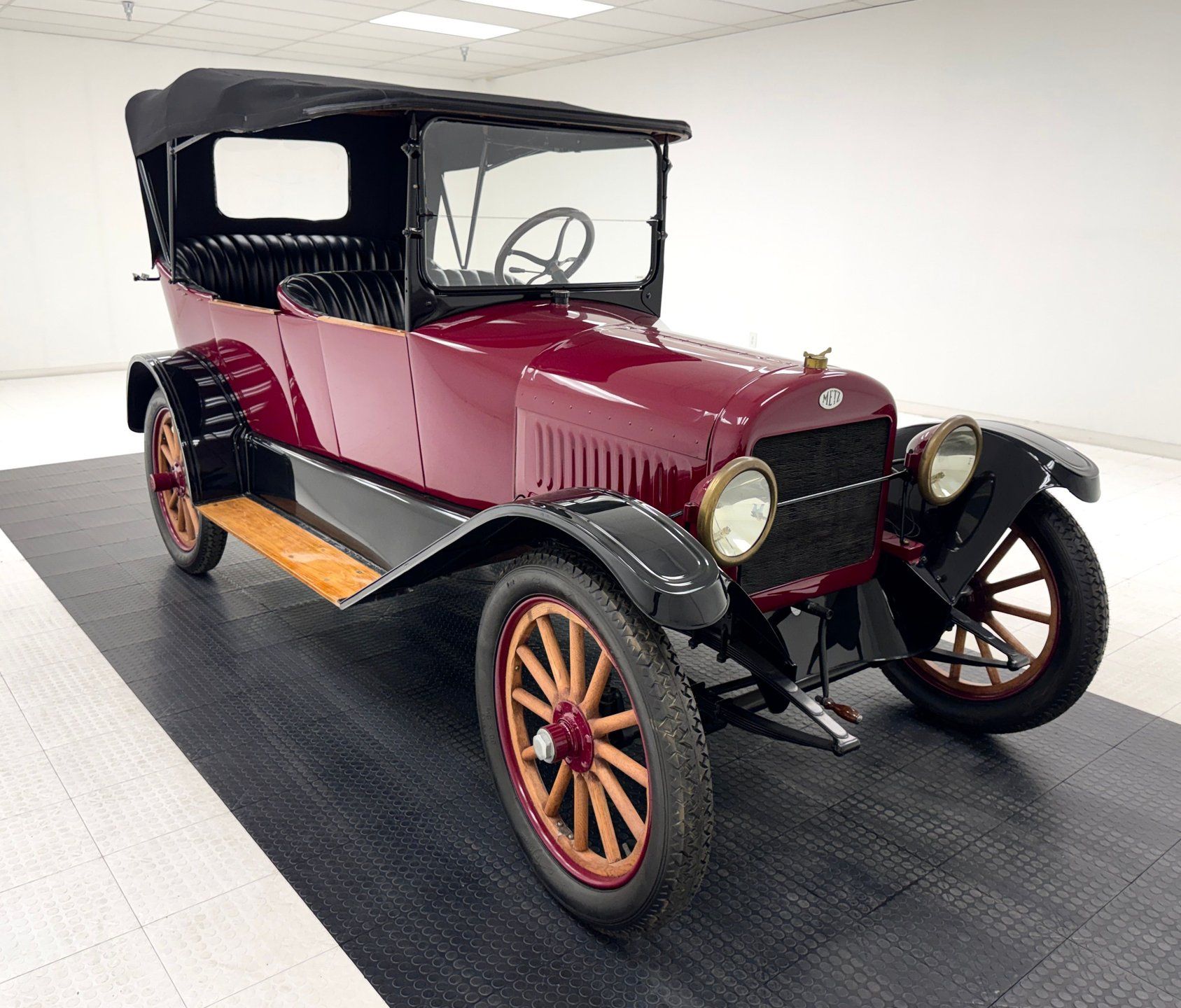1917 Metz Model 25 Touring, foto 10