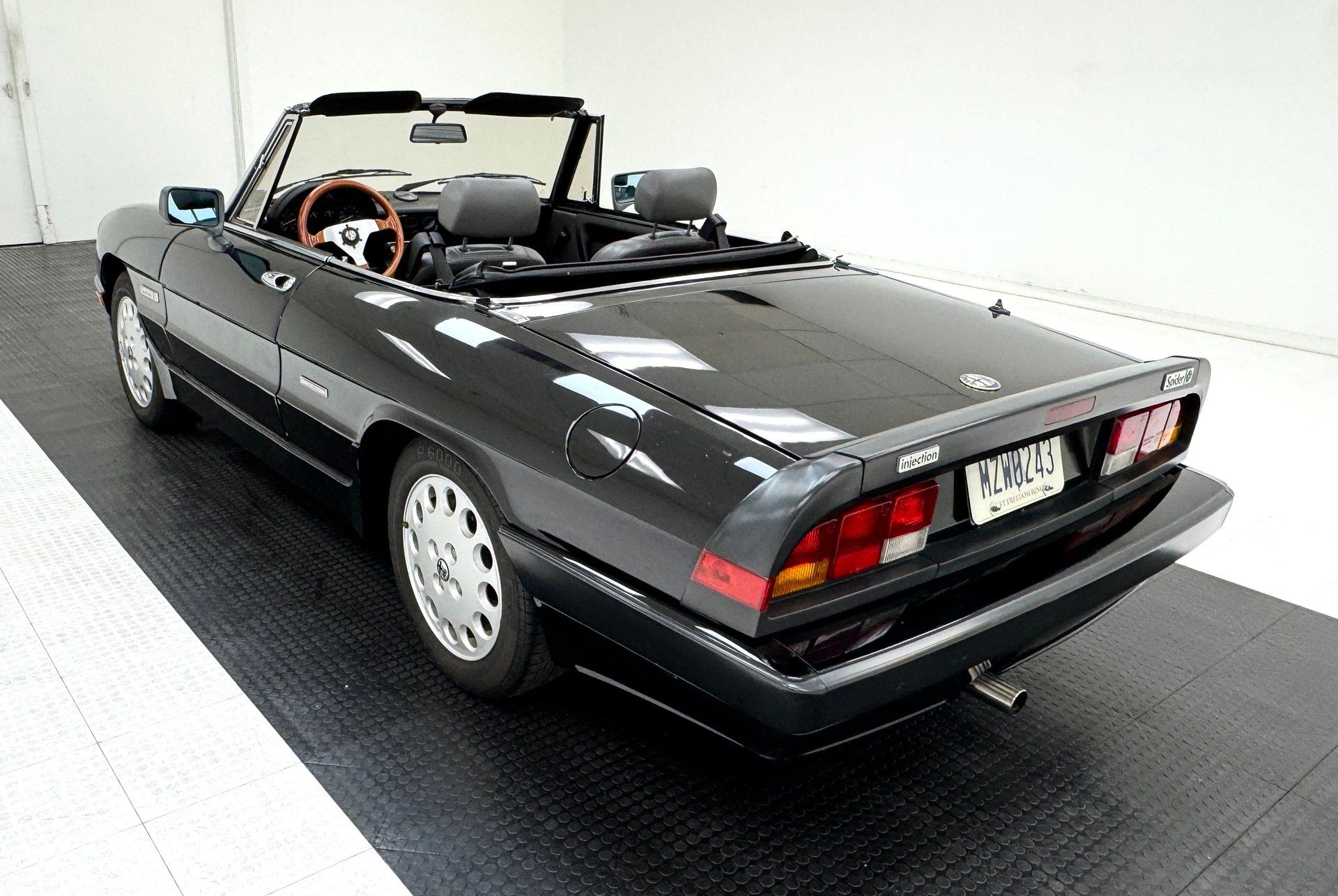 1988 Alfa Romeo Spider Quadrifoglio, foto 9