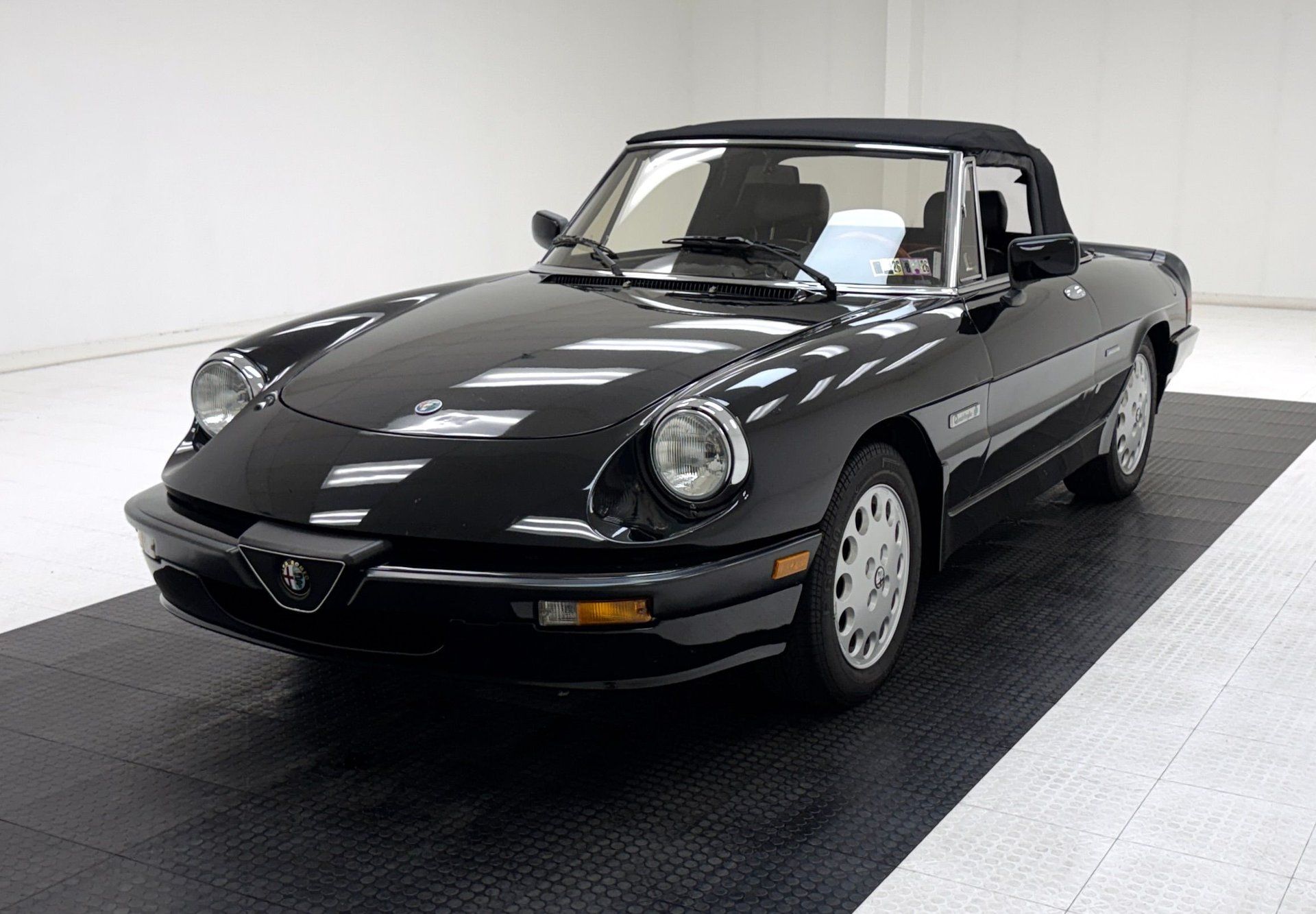 1988 Alfa Romeo Spider Quadrifoglio, foto 2
