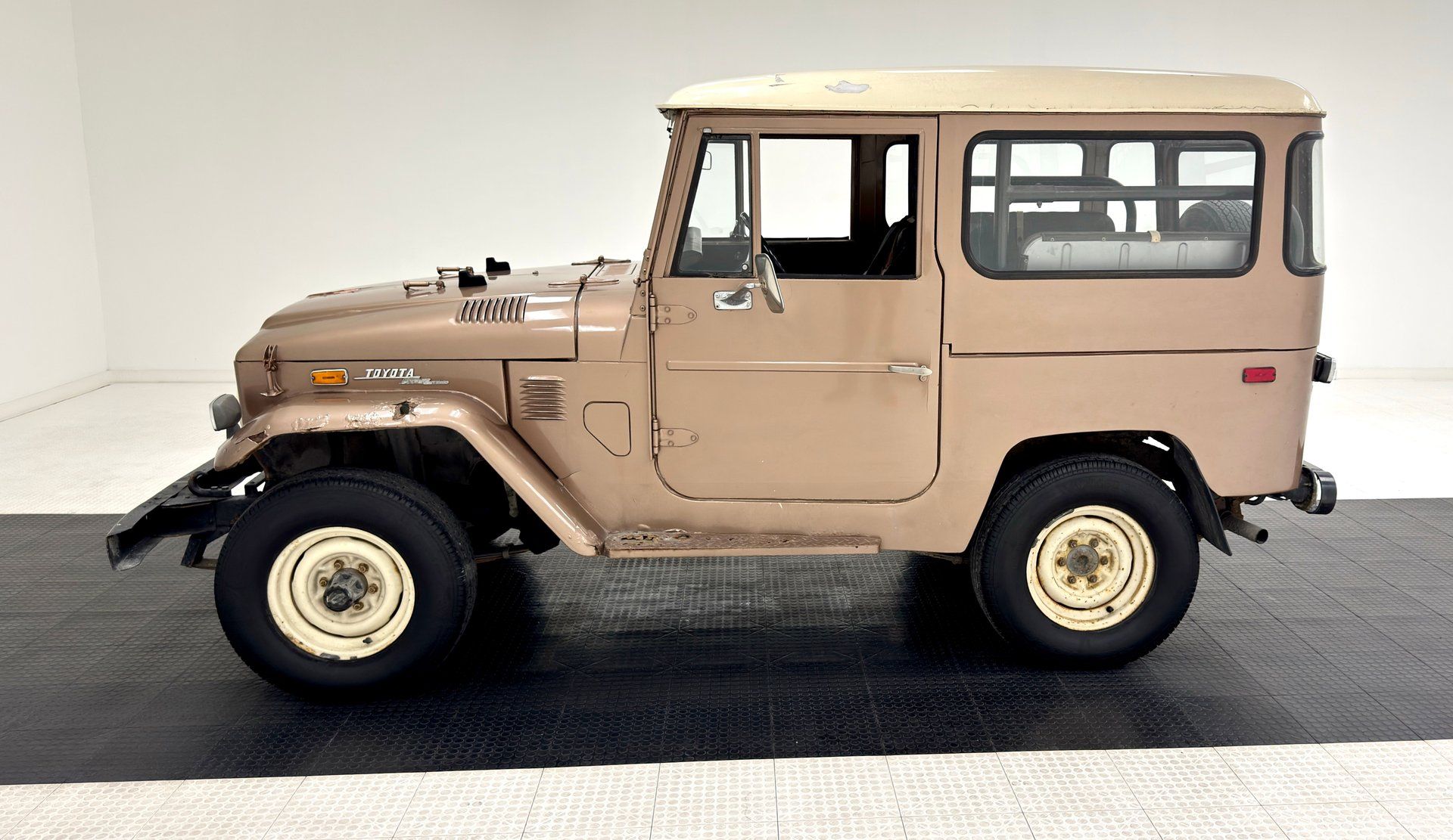 1973 Toyota Land Cruiser FJ40, foto 2