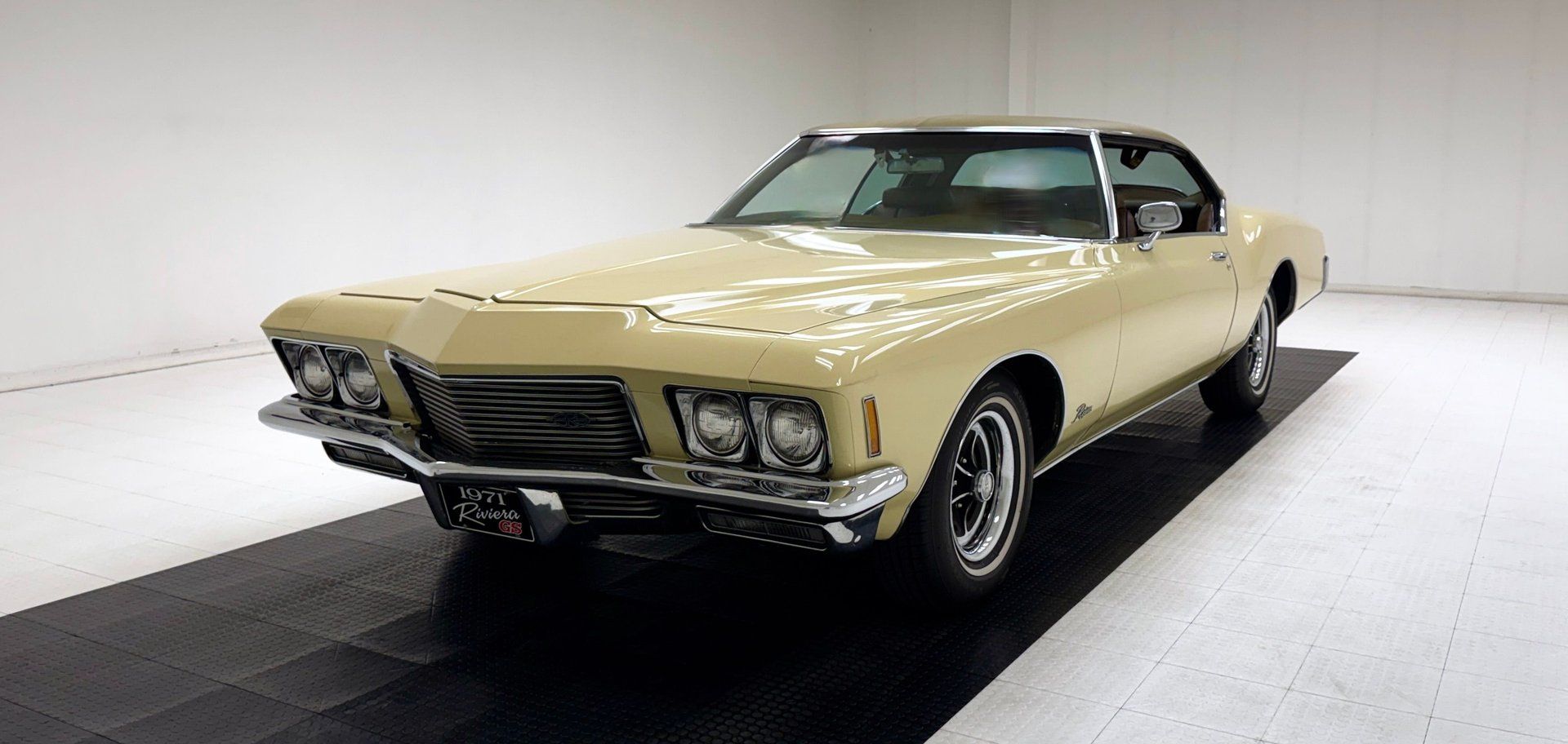 1971 Buick Riviera Hardtop, foto 1