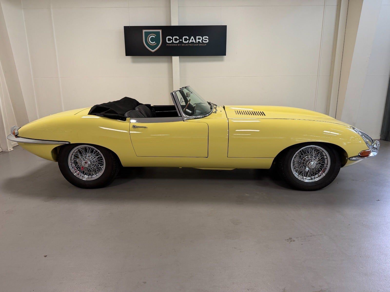 1966 Jaguar E-Type Roadster, foto 2
