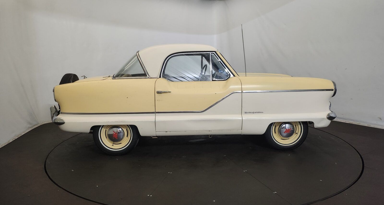 1961 Nash Metropolitan, foto 4
