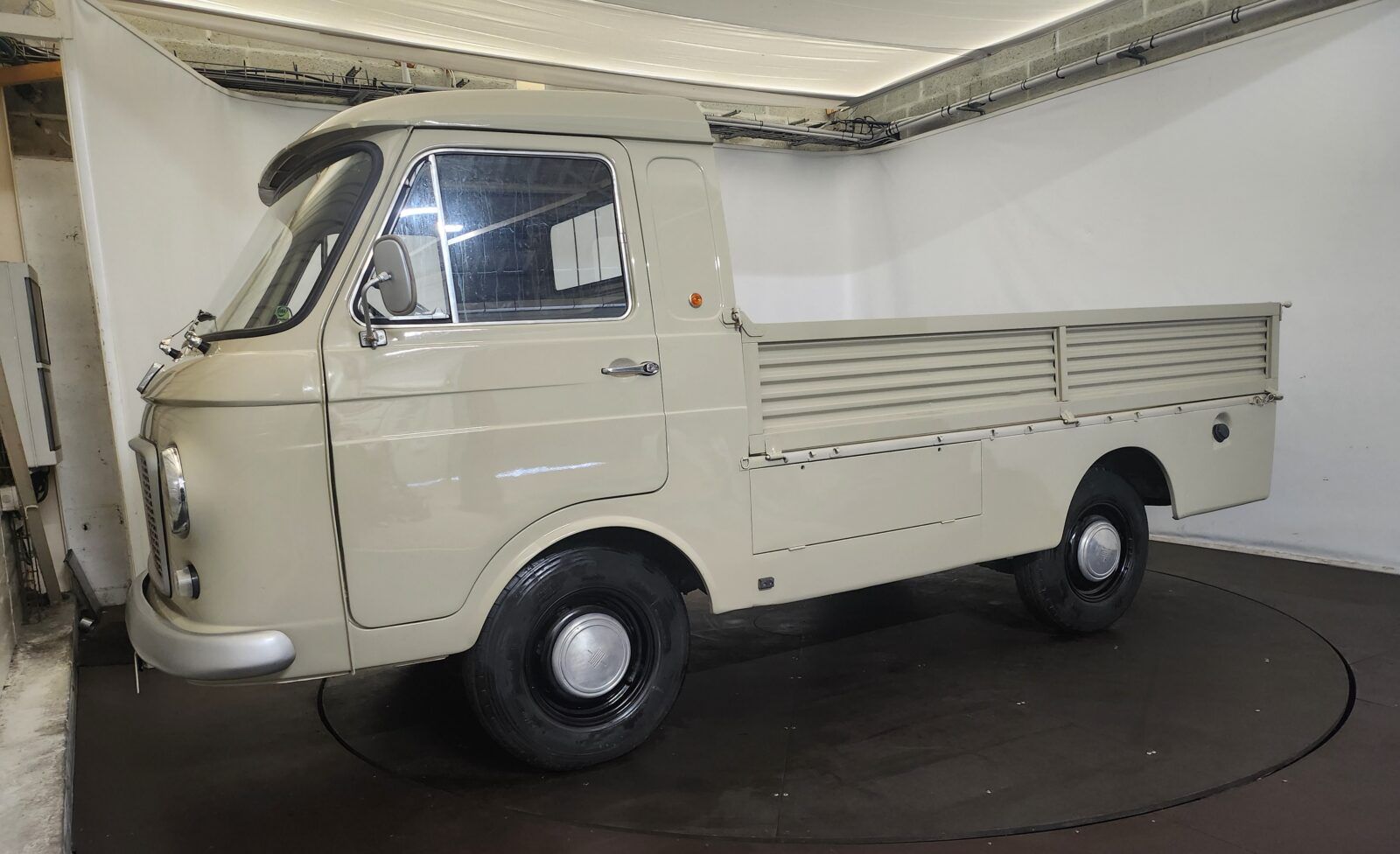 1967 Fiat 241 Dropside, foto 2