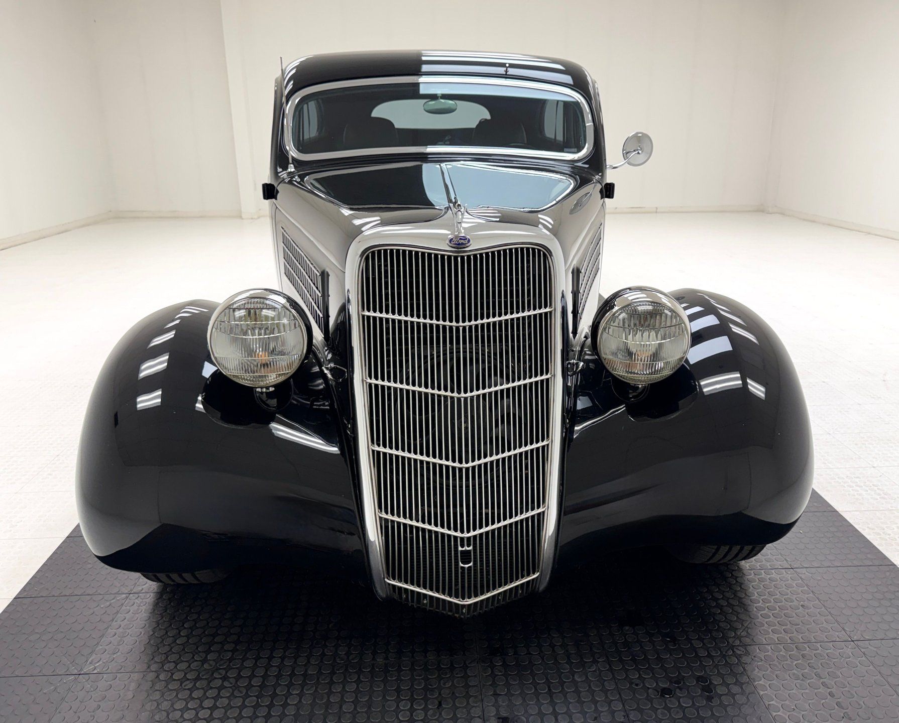 1935 Ford 48 Deluxe Tudor Sedan, foto 8