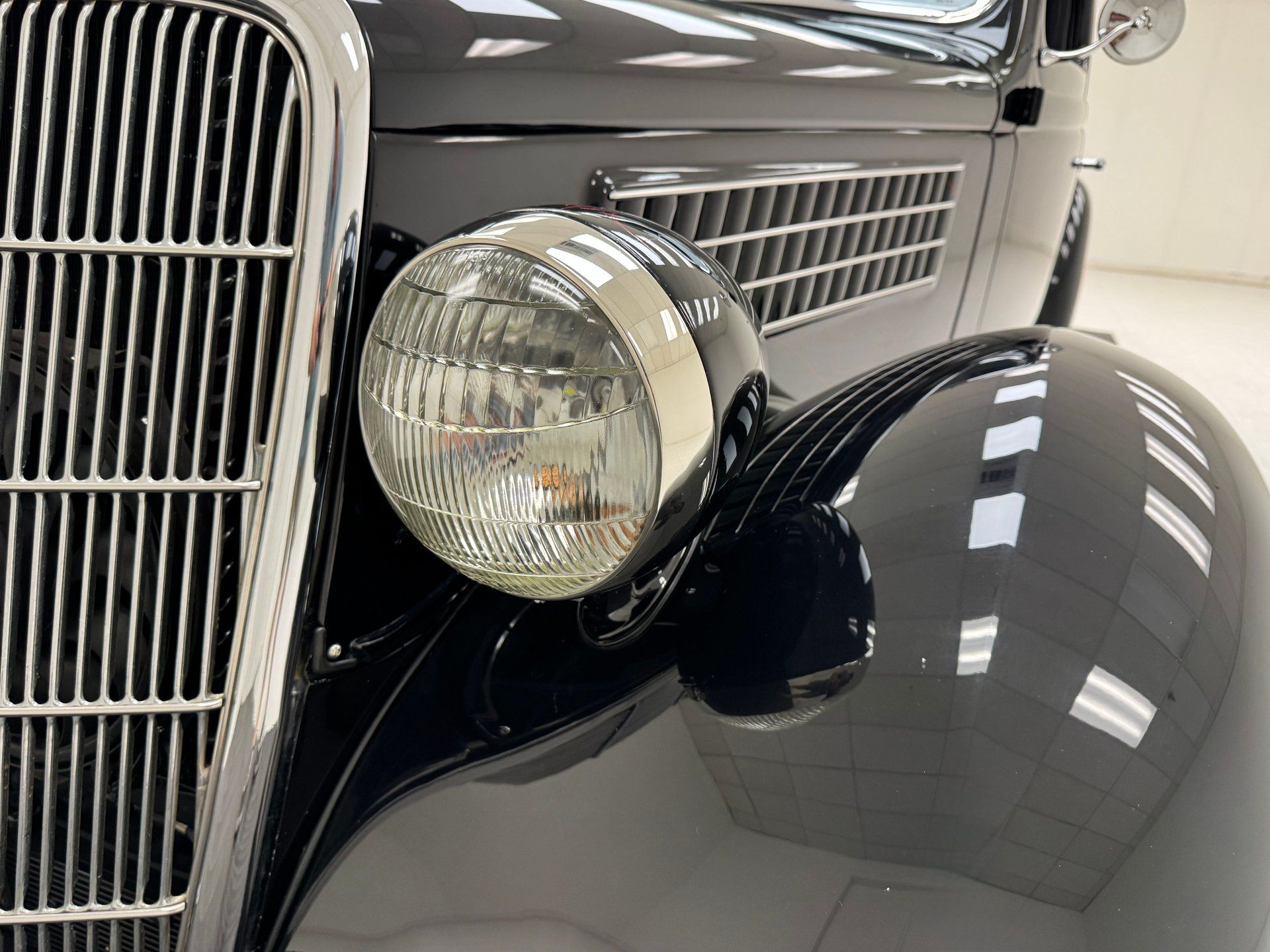 1935 Ford 48 Deluxe Tudor Sedan, foto 11