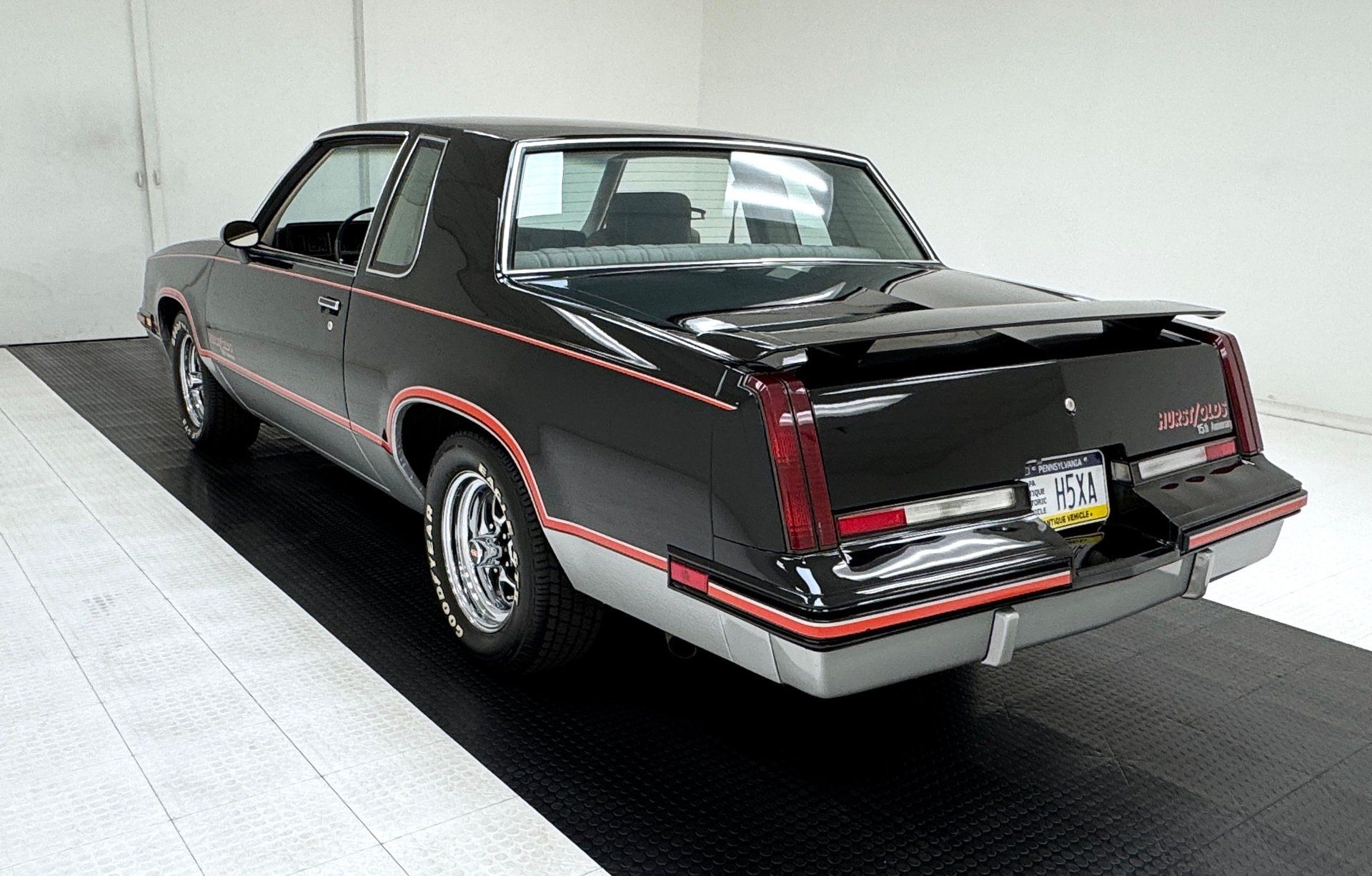 1983 Oldsmobile Cutlass Hurst/Olds 15th Anniversary, foto 3