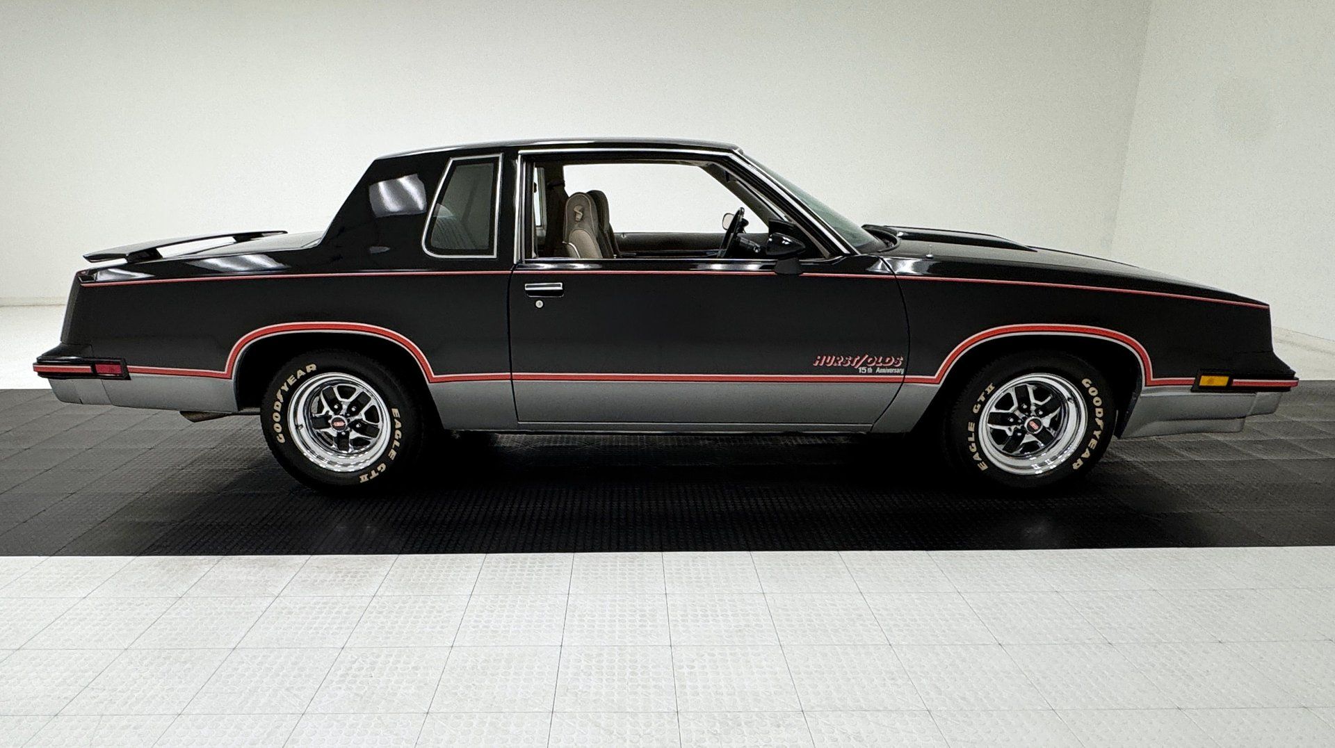 1983 Oldsmobile Cutlass Hurst/Olds 15th Anniversary, foto 6