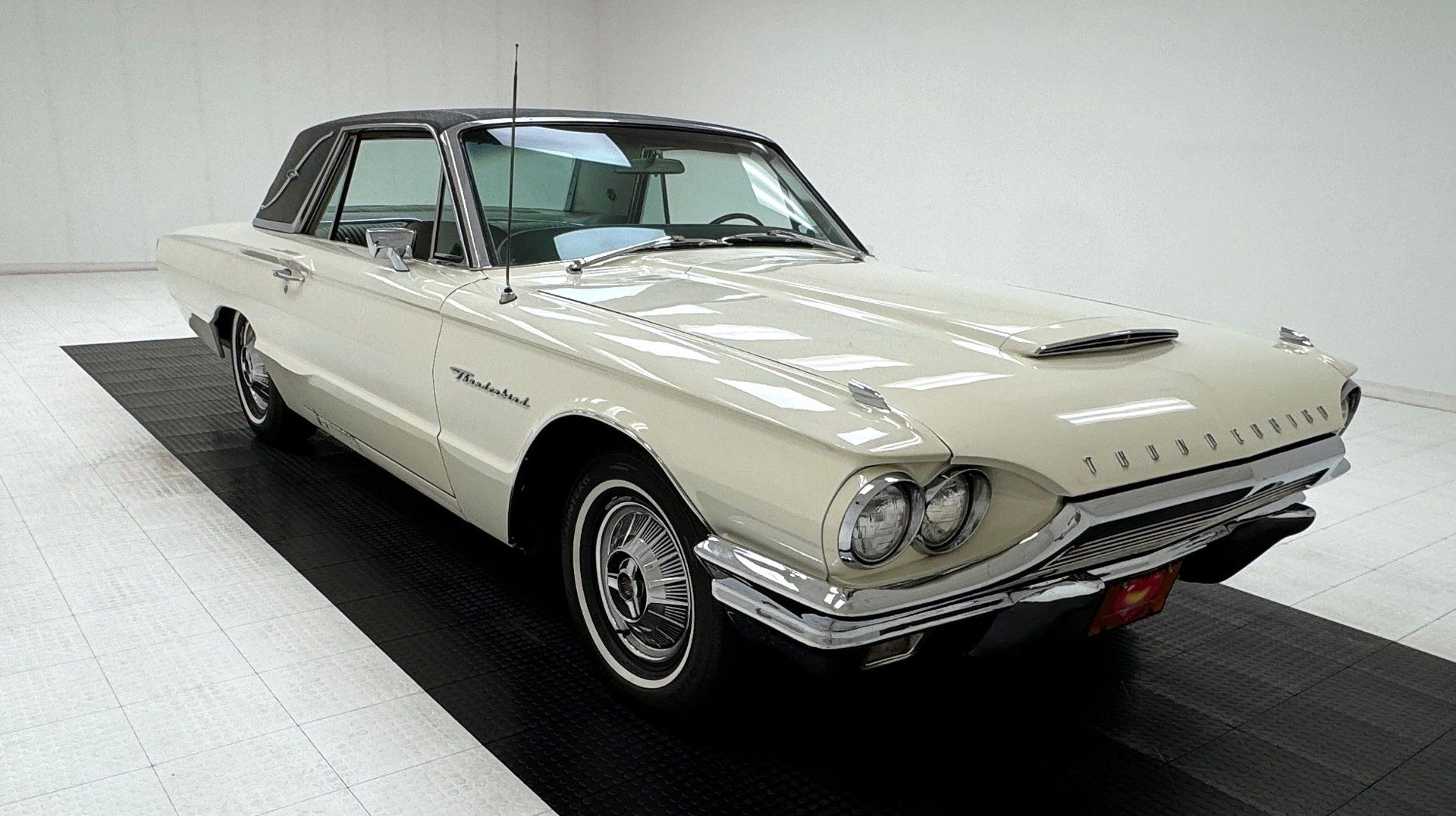 1964 Ford Thunderbird Landau Hardtop, foto 7