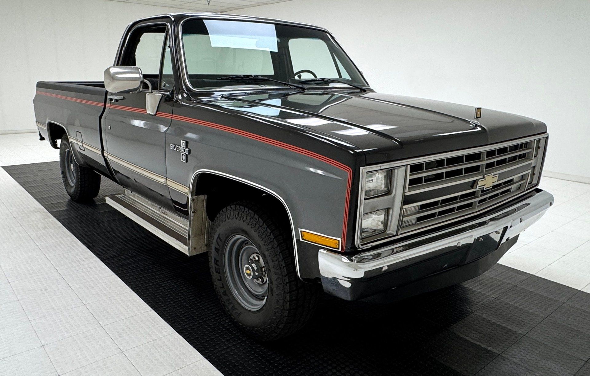 1986 Chevrolet C10 Silverado 4x2 Long Bed Pickup, foto 7