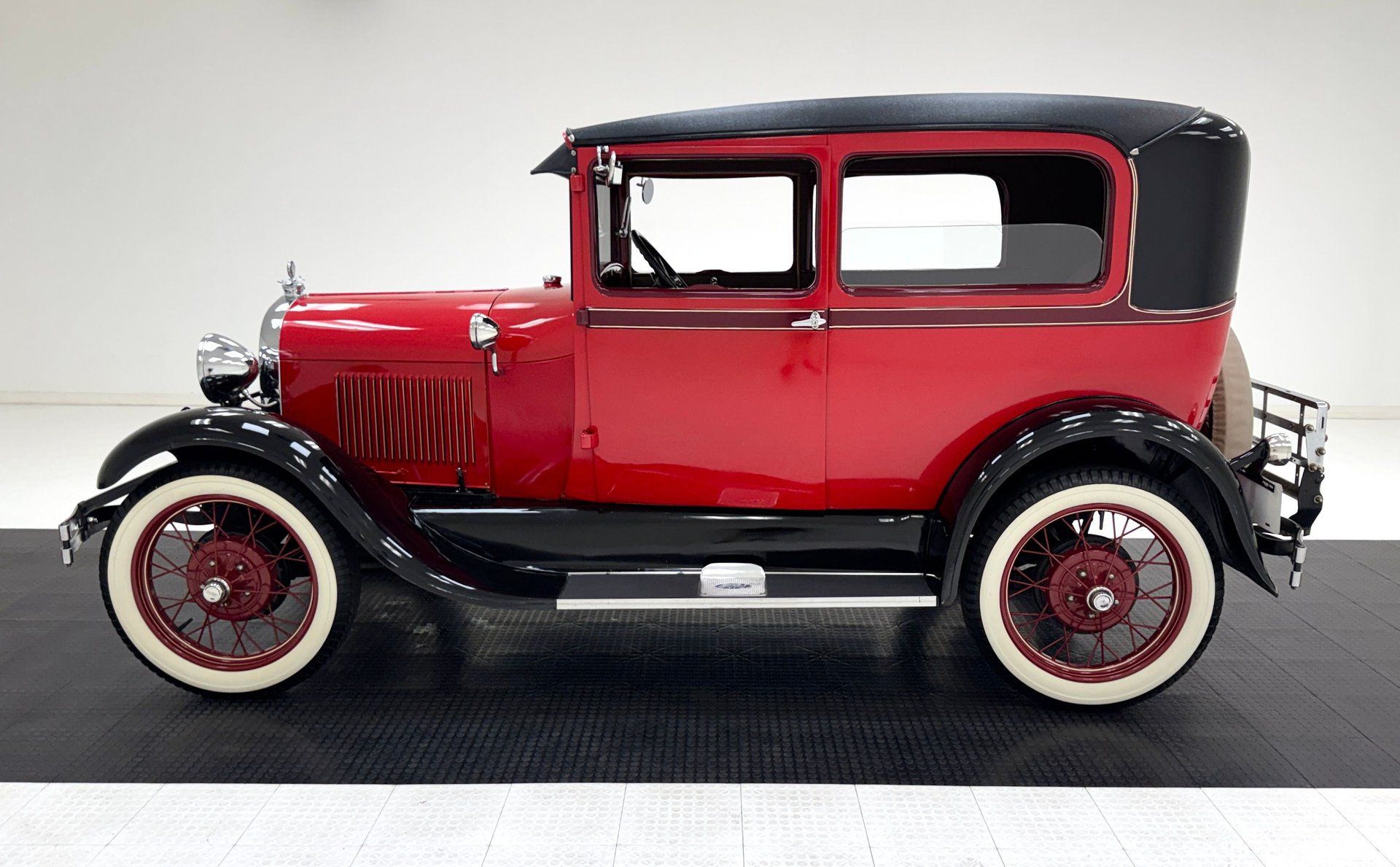 1929 Ford Model A Tudor Sedan, foto 2