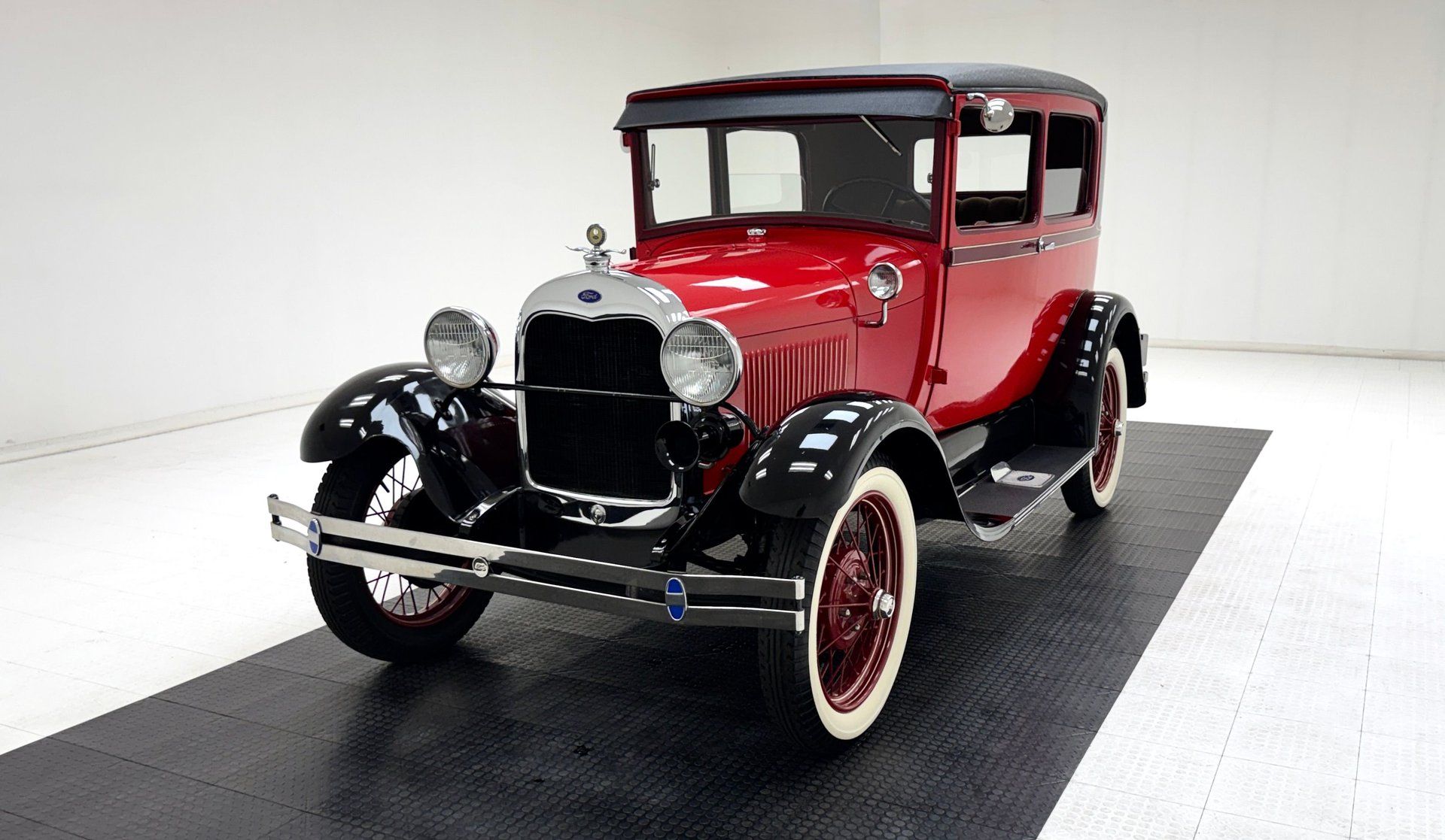 1929 Ford Model A Tudor Sedan, foto 1