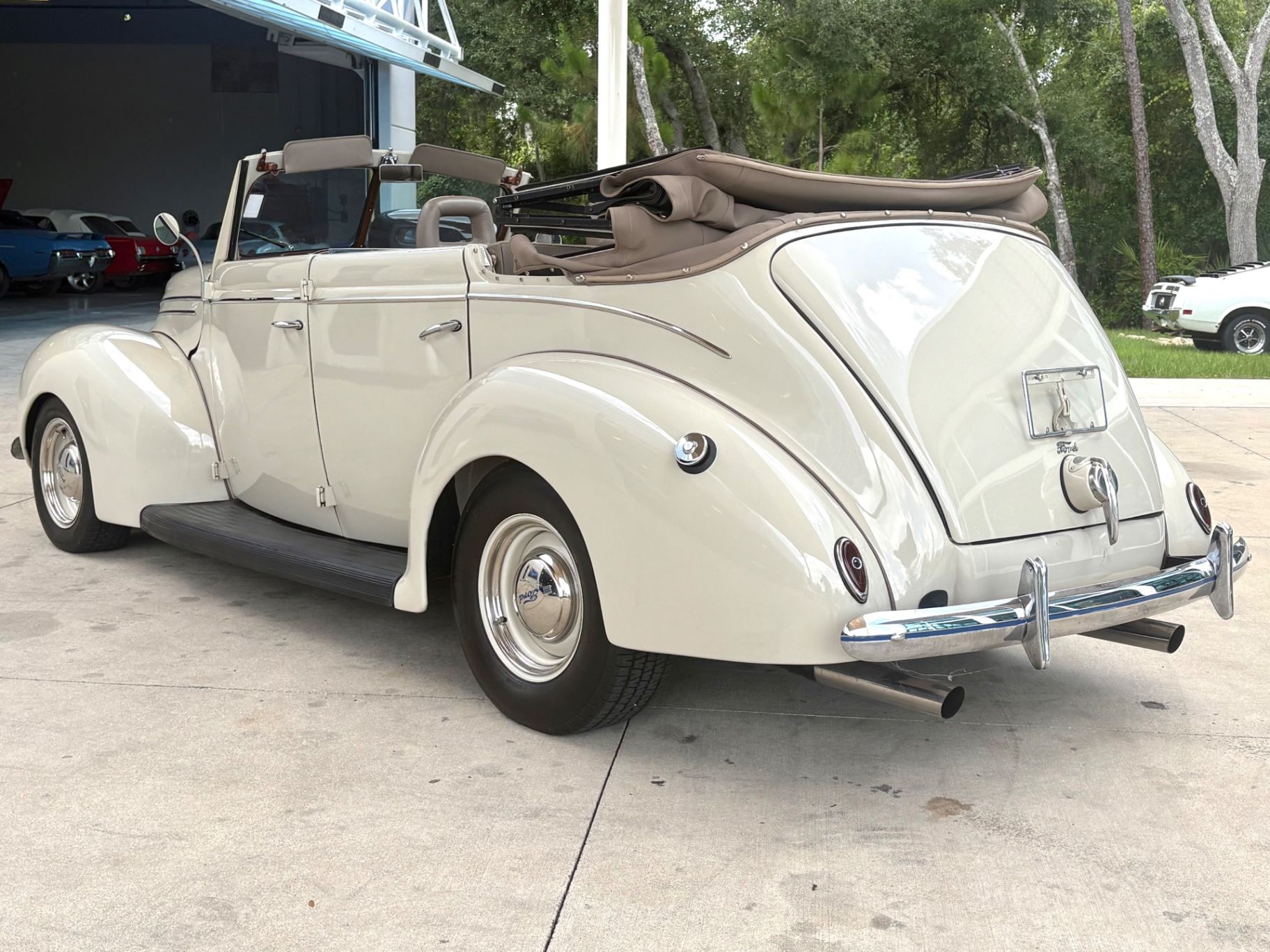 1939 Ford Deluxe Convertible Sedan, foto 9