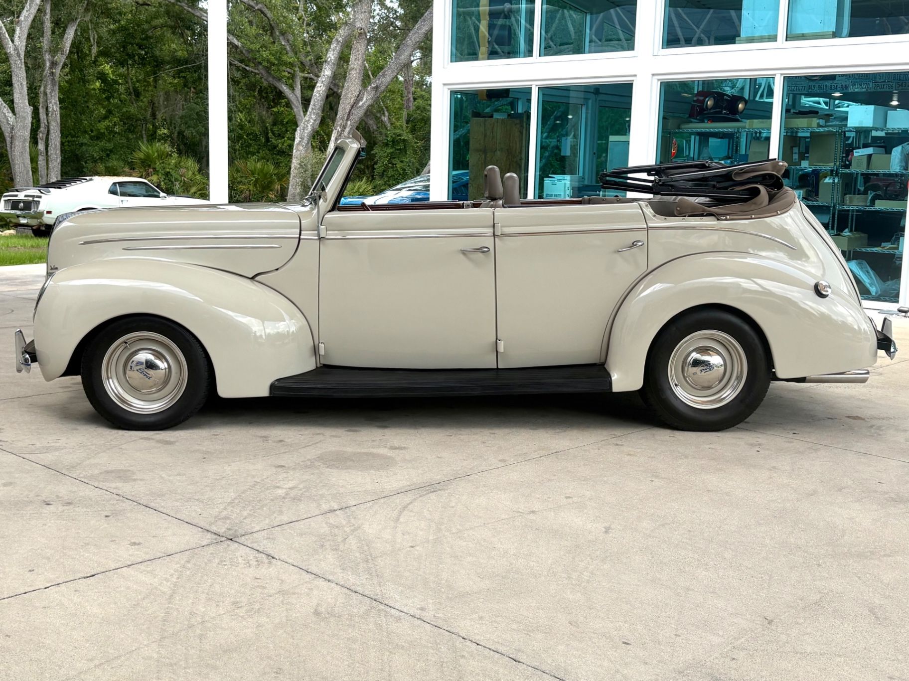 1939 Ford Deluxe Convertible Sedan, foto 10