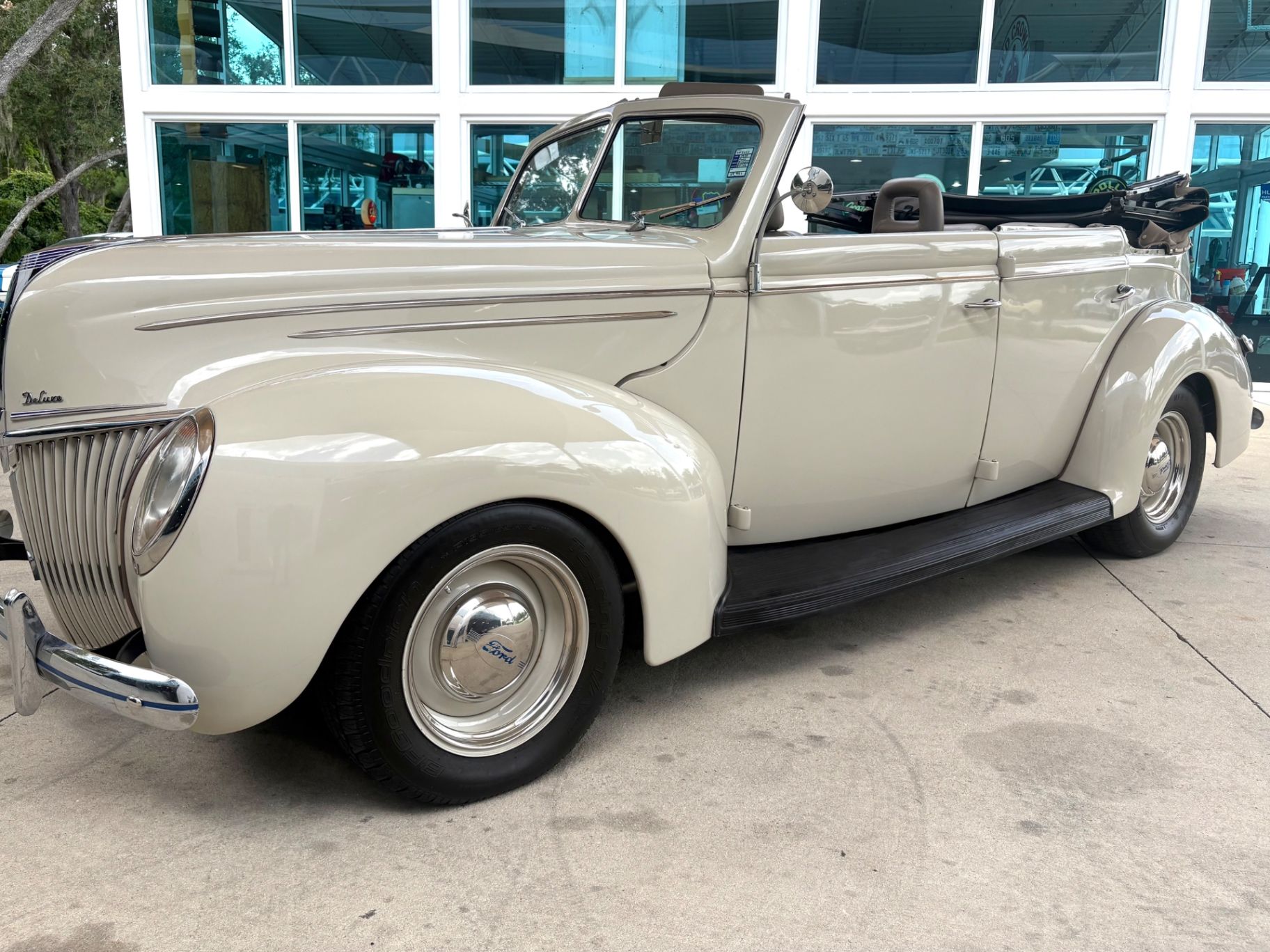 1939 Ford Deluxe Convertible Sedan, foto 12