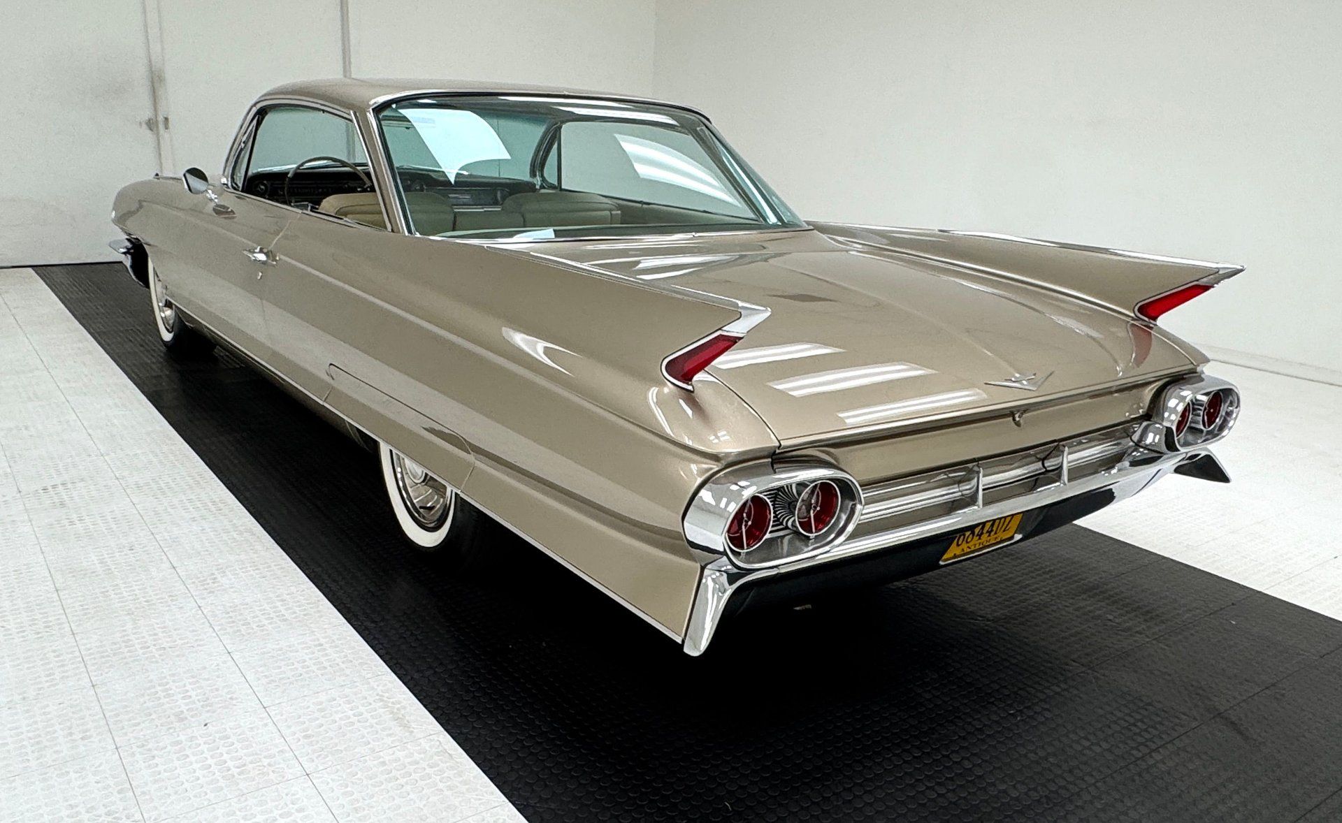 1961 Cadillac Series 63 Coupe DeVille, foto 3