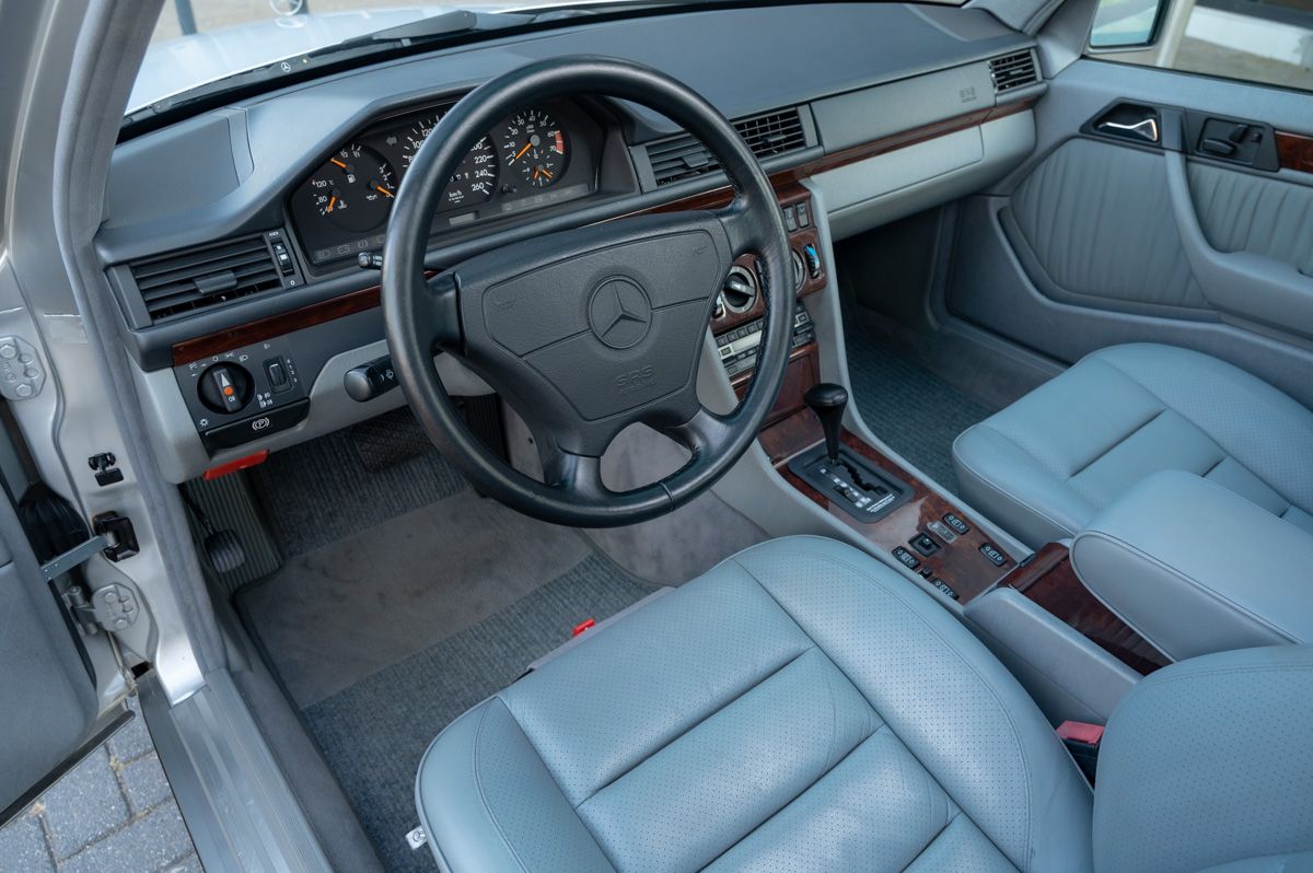 1992 Mercedes-Benz E-Klasse 500E, foto 6