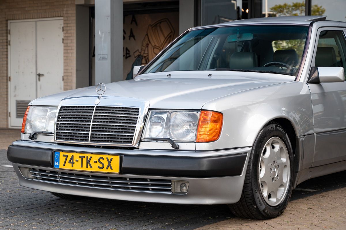 1992 Mercedes-Benz E-Klasse 500E, foto 2