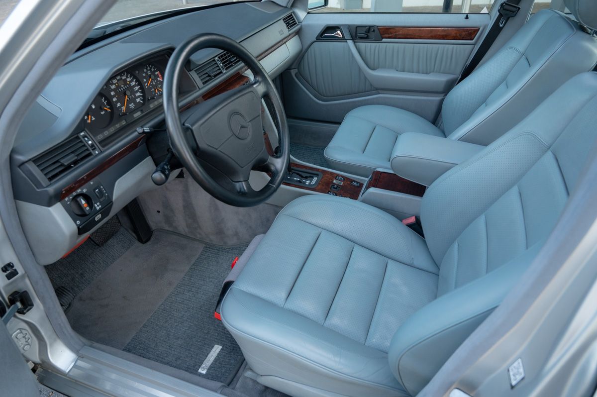 1992 Mercedes-Benz E-Klasse 500E, foto 7
