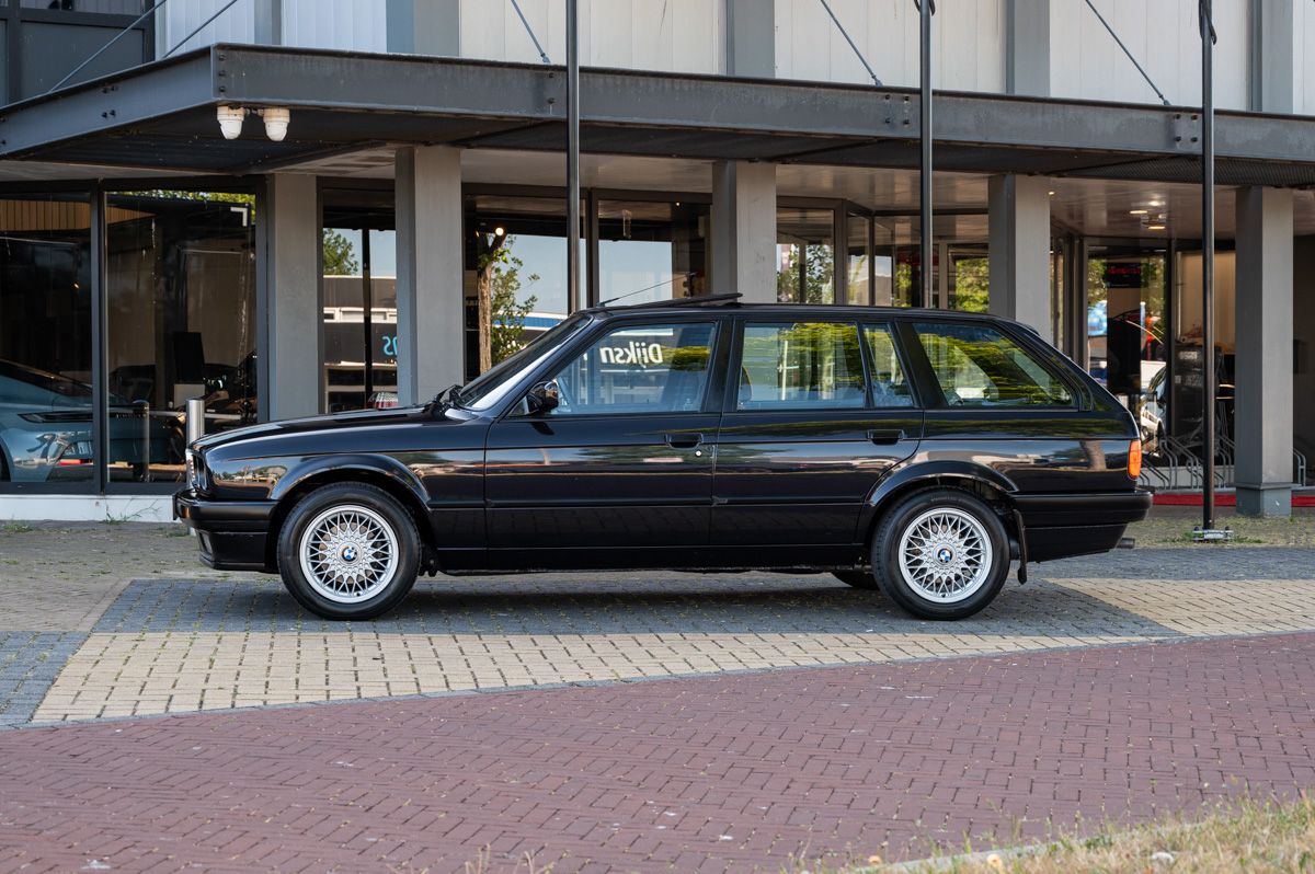 1994 BMW 3-Serie 316i E30 Touring Design Edition, foto 2