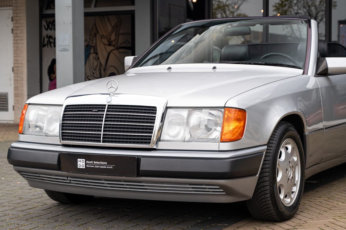 1994 Mercedes-Benz E-Klasse 300 CE-24 Cabriolet, foto 2
