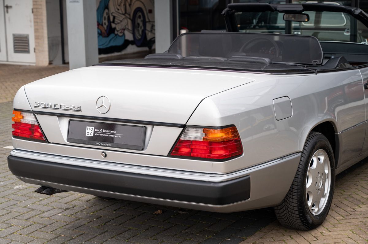 1994 Mercedes-Benz E-Klasse 300 CE-24 Cabriolet, foto 4
