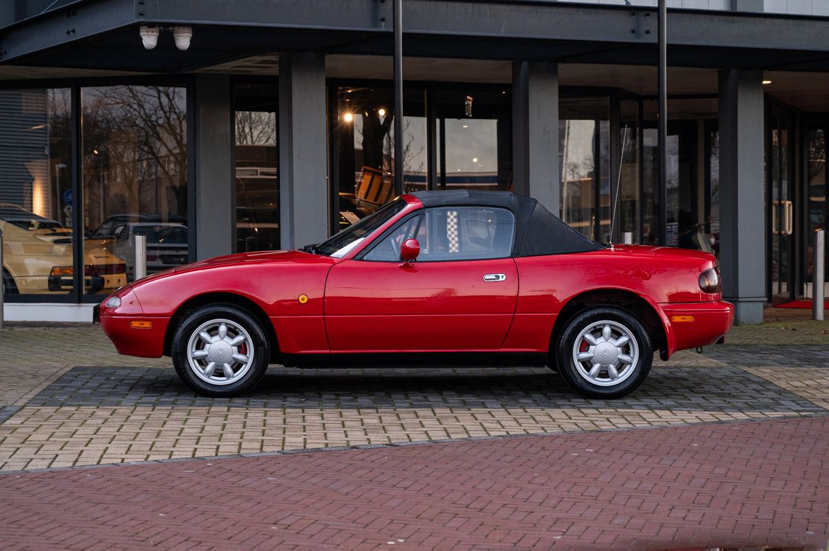 1995 Mazda MX-5 1.6i, foto 2