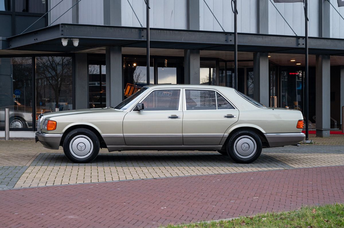 1986 Mercedes-Benz S-Klasse 260 SE, foto 2