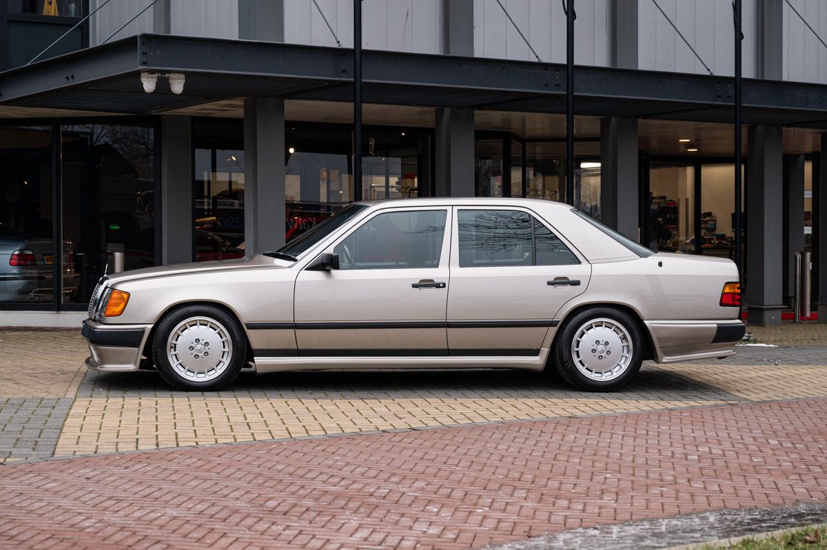 1986 Mercedes-Benz E-Klasse 300E (W124) Lorinser, foto 2