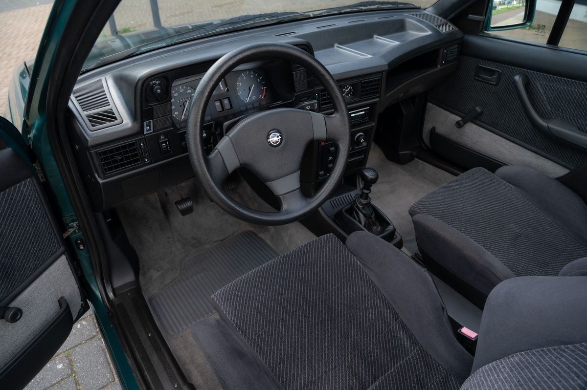 1992 Opel Kadett E Cabriolet Edition 1.6i, foto 7