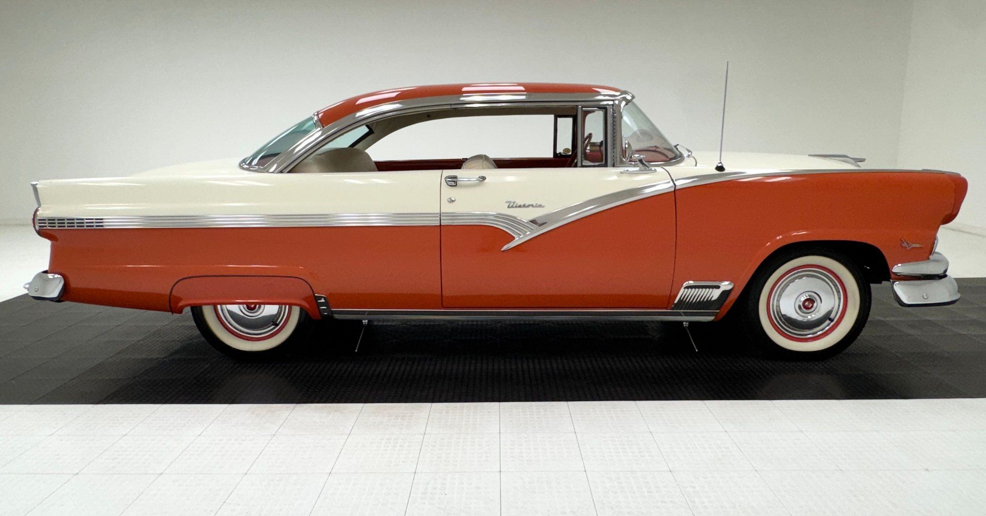 1956 Ford Fairlane Victoria 2 Door Hardtop, foto 6