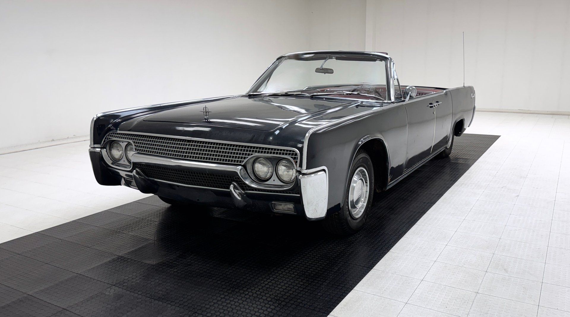 1961 Lincoln Continental Convertible, foto 1