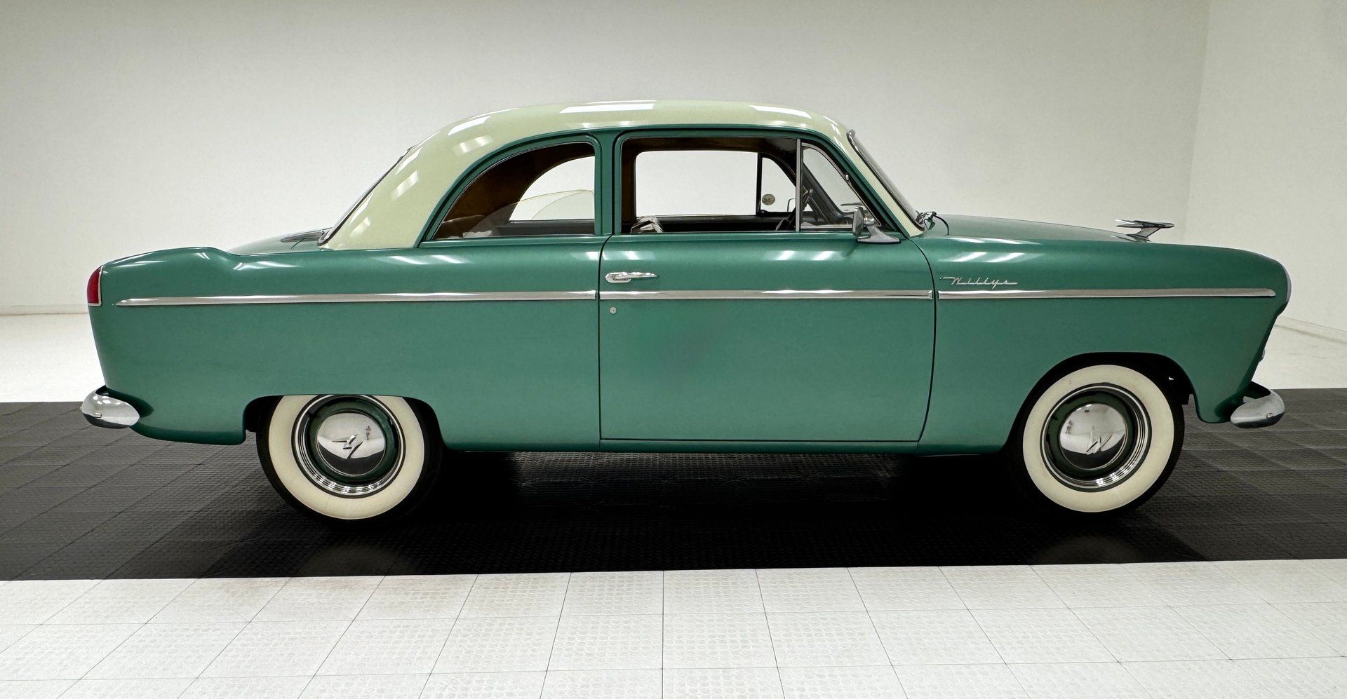 1953 Willys Aero Falcon 2 Door Sedan, foto 6
