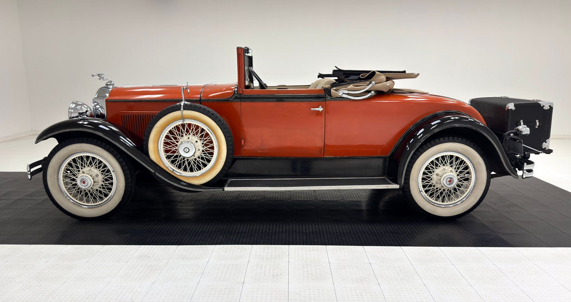 1930 Packard 733 Standard 8 Series Convertible Coupe, foto 4