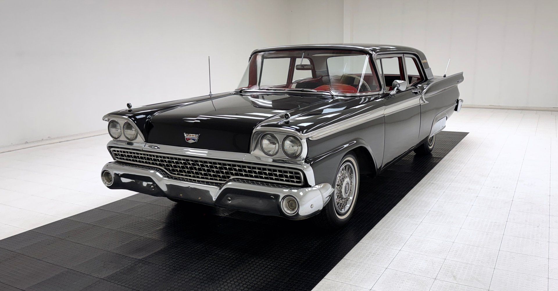 1959 Ford Galaxie 500 2 Door Club Sedan, foto 1