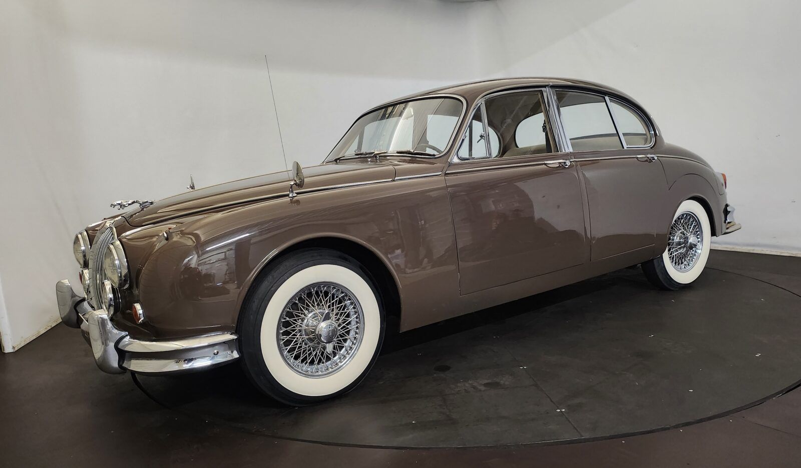 1963 Jaguar MK2 3.8, foto 2