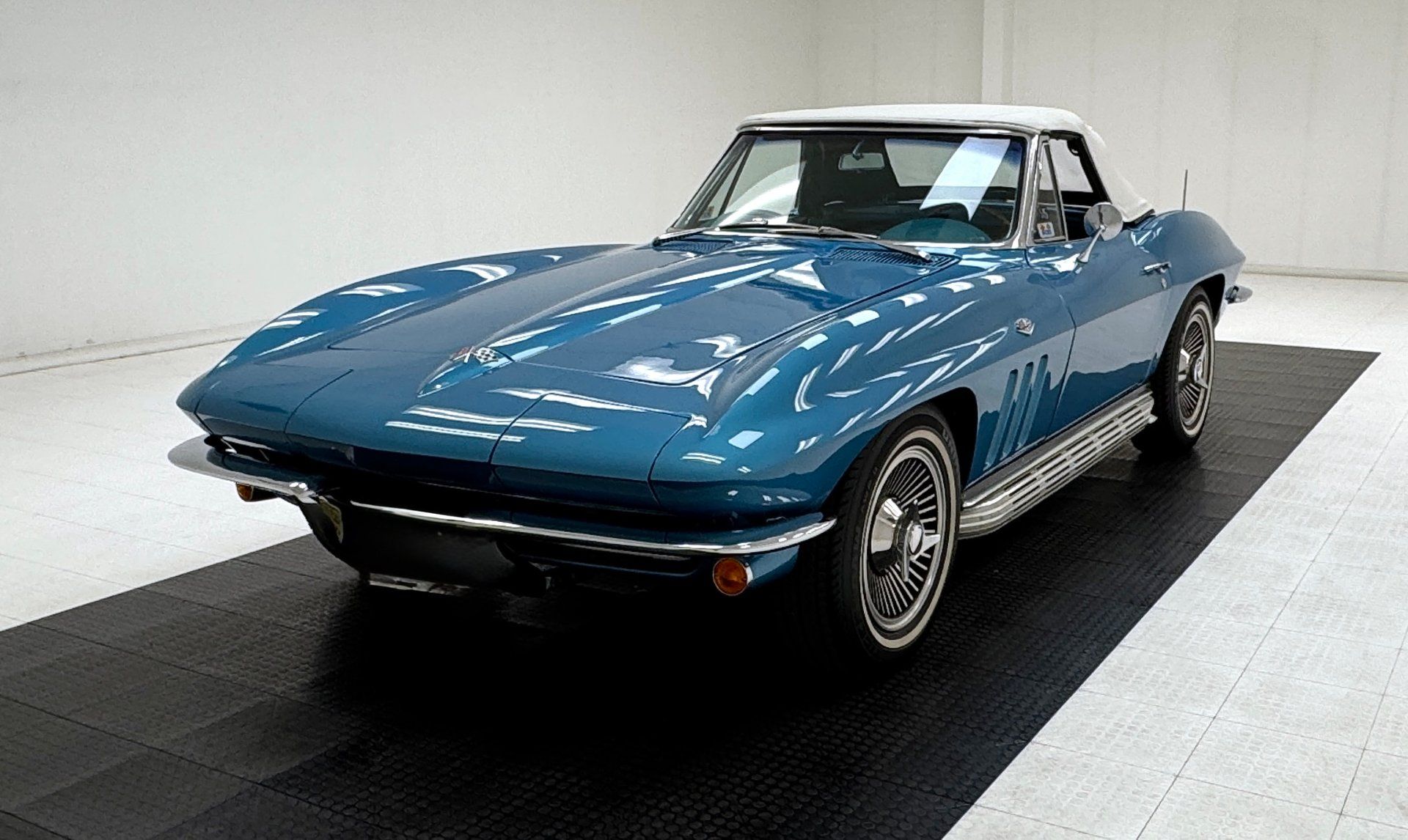 1965 Chevrolet Corvette Convertible C2, foto 2