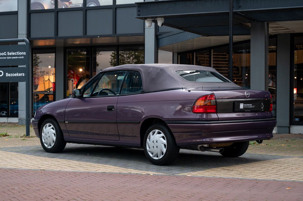 1995 Opel Astra F 1.8i-16V Cabriolet, foto 4