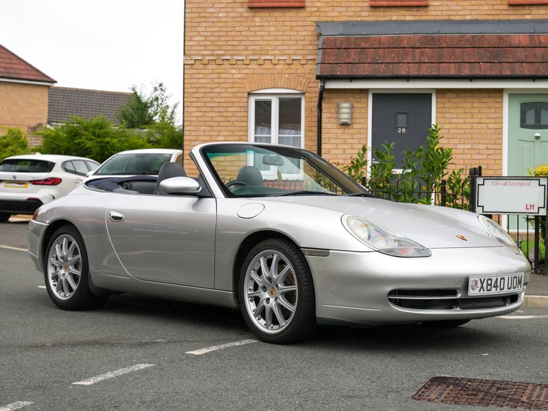 2000 Porsche 911 Carrera 4 Cabriolet Manual 996, foto 1