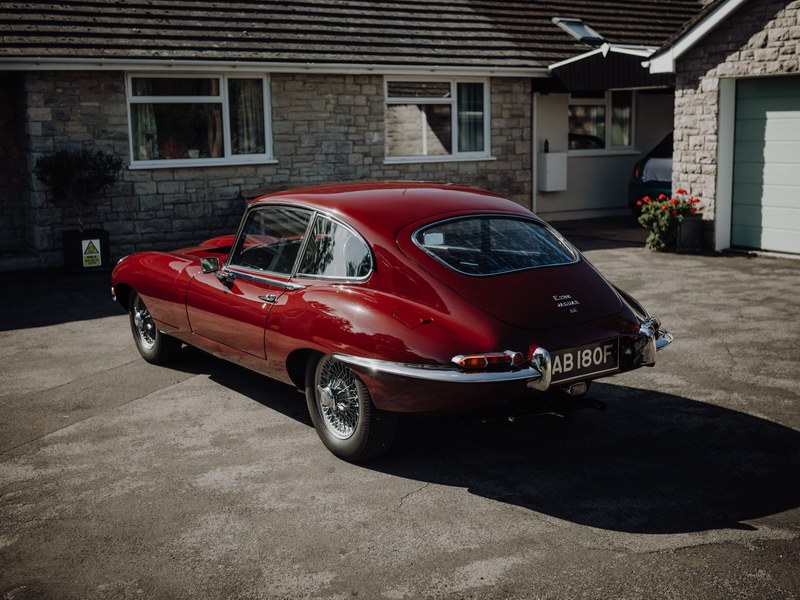 1967 Jaguar E-Type Series 1 2+2 FHC, foto 3