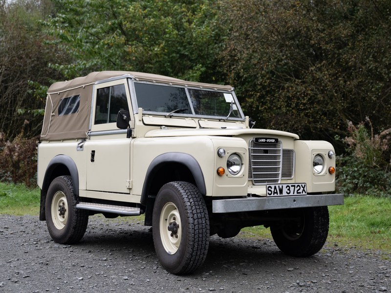 1982 Land Rover Series III 88" coil-spring galvanised chassis conversion, foto 1