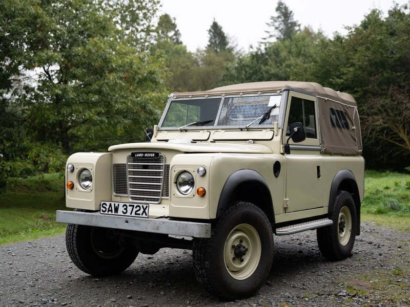1982 Land Rover Series III 88" coil-spring galvanised chassis conversion, foto 2