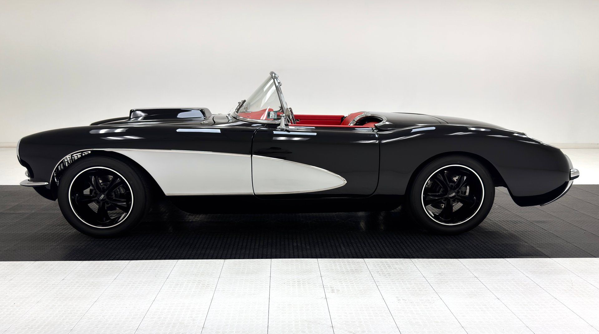 1957 Chevrolet Corvette Roadster Replica, foto 2