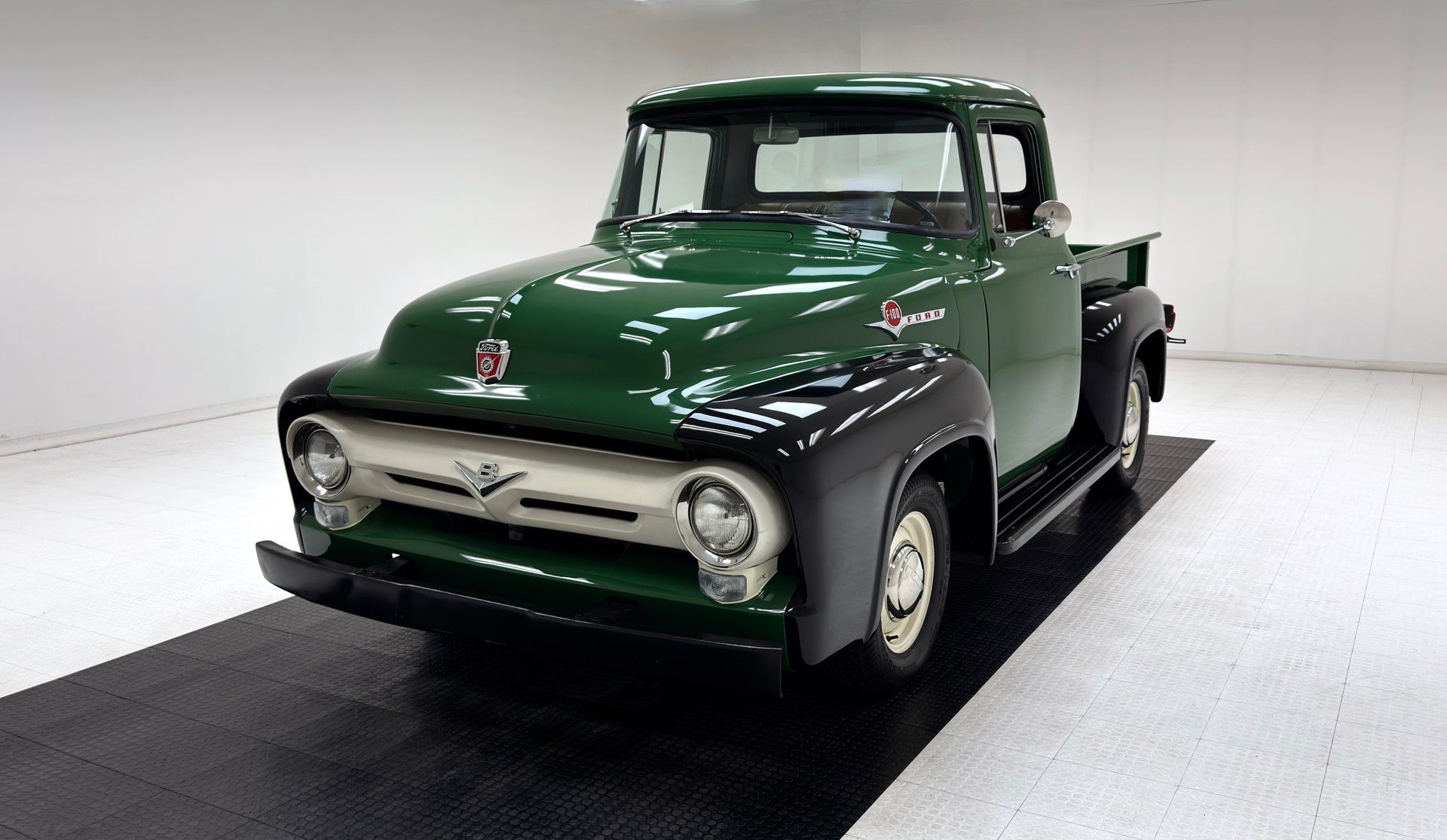1956 Ford F100 Pickup Second generation, foto 1