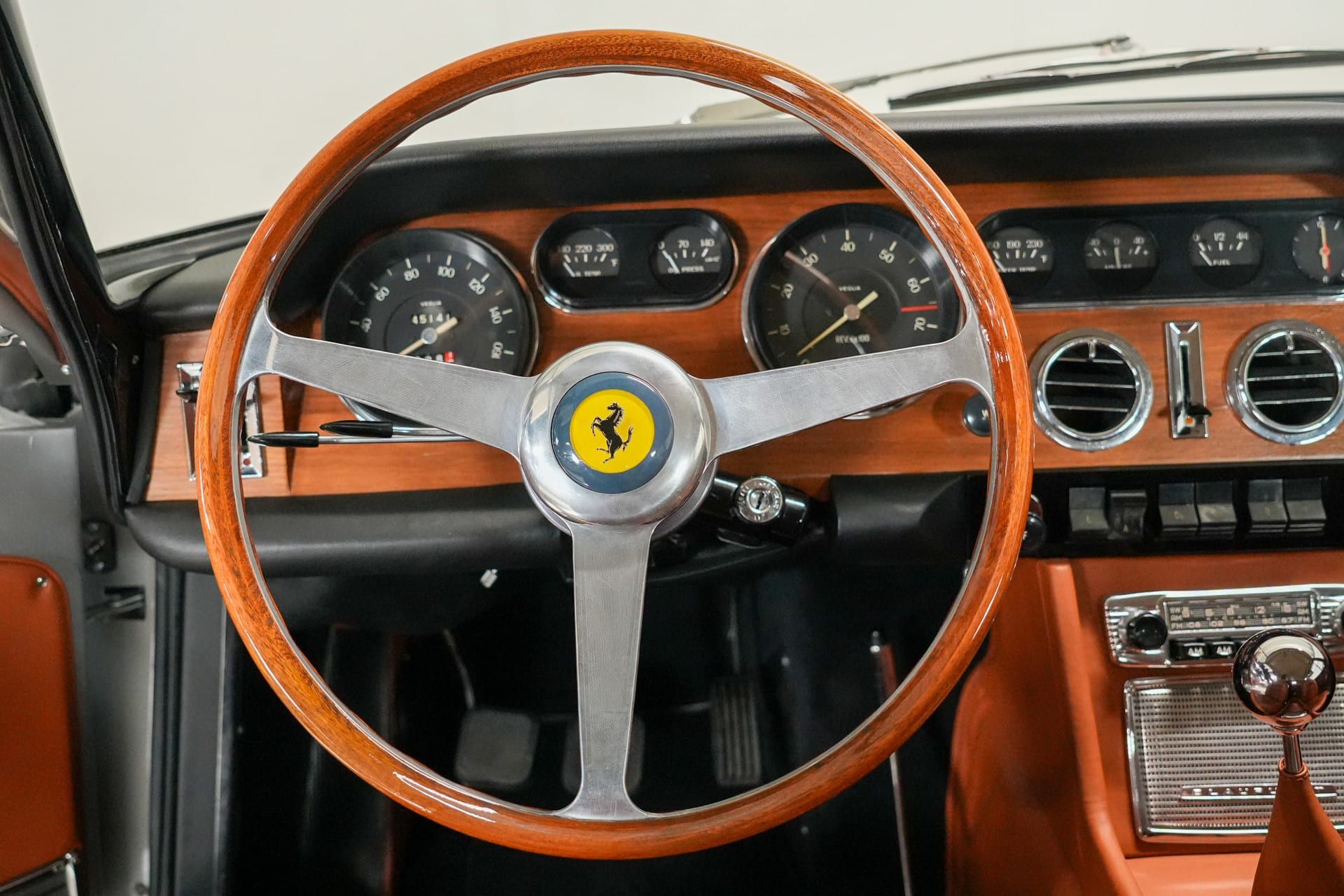 1965 Ferrari 330 GT 2+2 Series II, foto 10