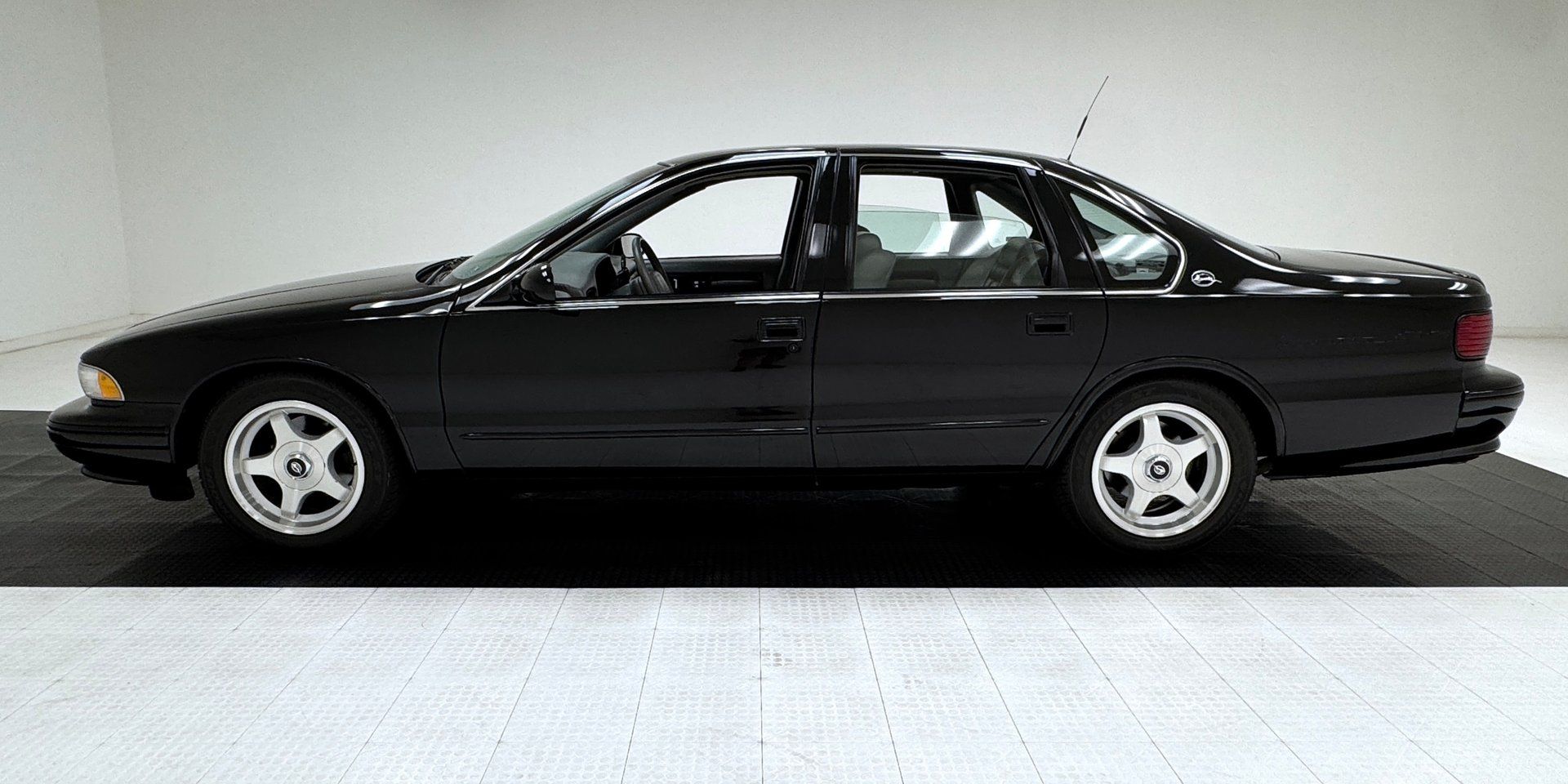 1995 Chevrolet Impala SS, foto 2