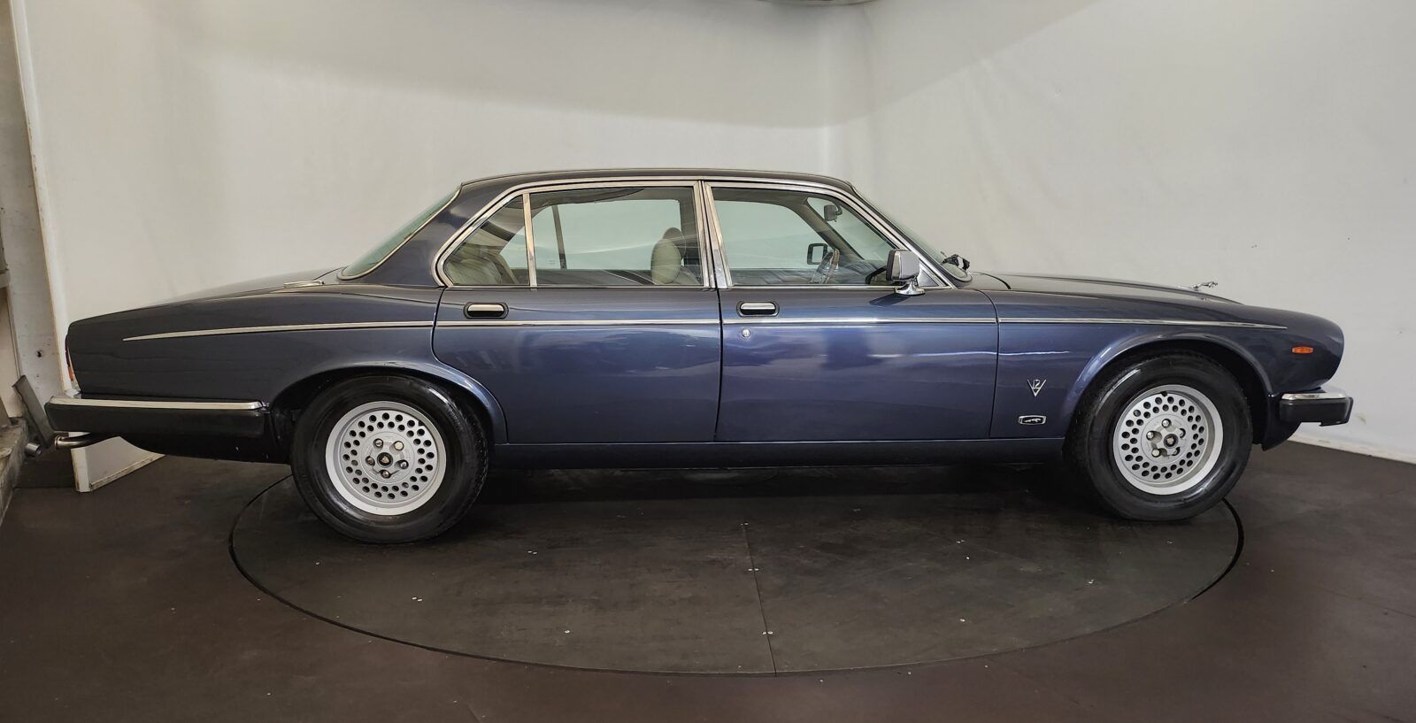 1988 Jaguar XJ12 Sovereign HE Series III, foto 4