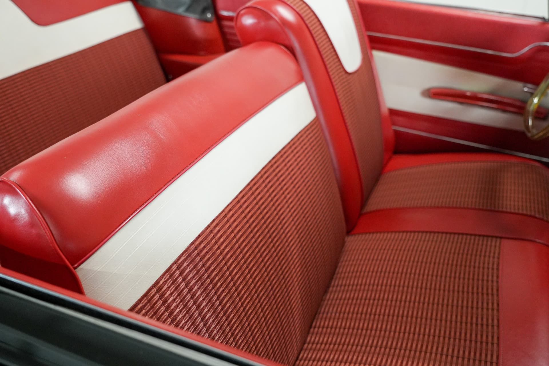 1961 Plymouth Fury V-800, foto 3