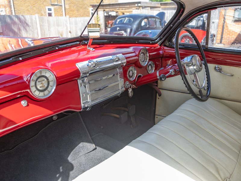 1947 Buick Super 8 Sedanet, foto 2