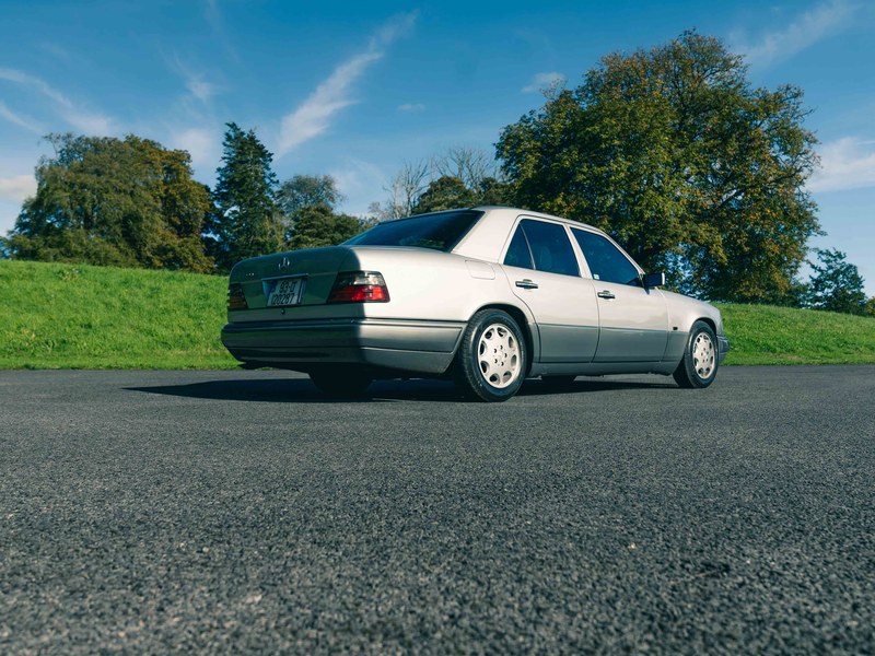 1993 Mercedes-Benz E320 W124, foto 2
